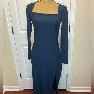 NWOT Beyond Yoga Spacedye Navy Ling Sleeve Dress with side split size small